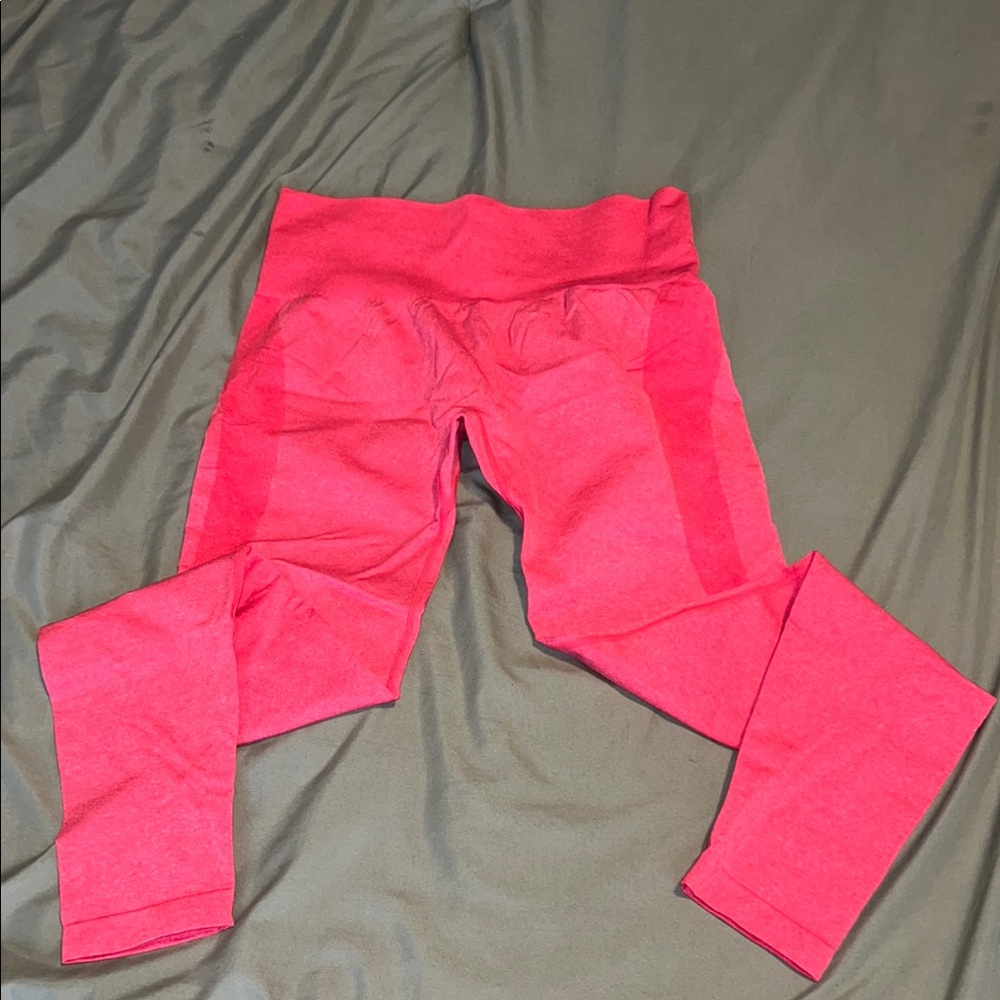 NVGTN Candy Apple Contour Seamless Leggings